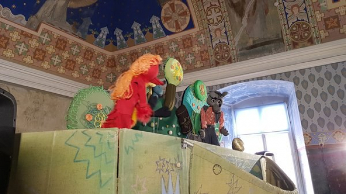 Дітям з інвалідністю показали виставу та провели екскурсію Ужгородським замком