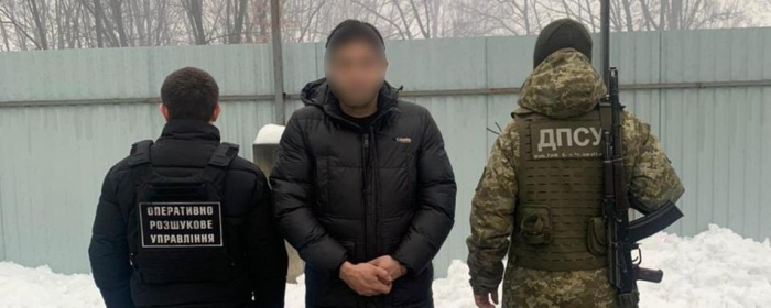 Організатора нелегального перетину кордону іноземцями затримали на Закарпатті
