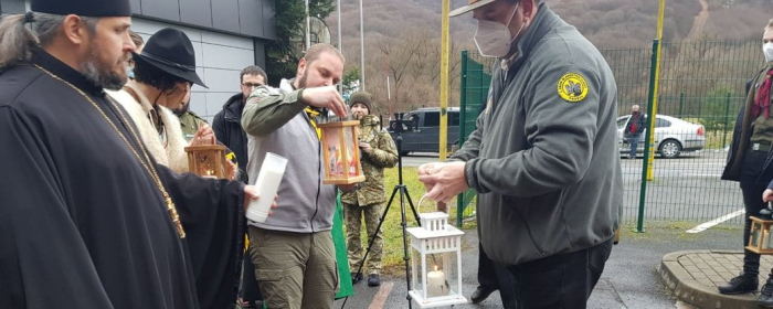 Вифлеємський вогонь передали закарпатським пластунам словацькі колеги