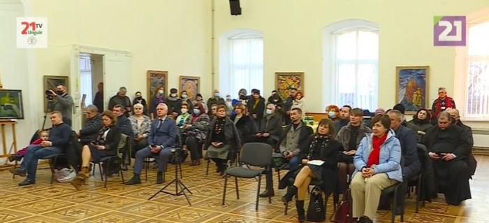 В Ужгороді відбувся благодійний аукціон робіт Ю.Сташка на підтримку центру «Дорога життя»