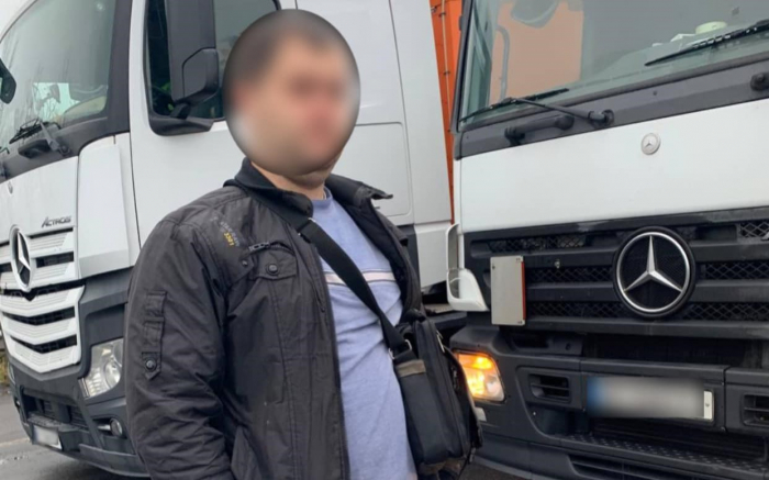 На Закарпатті патрульні роти ТОР затримали водія, який пропонував їм хабаря