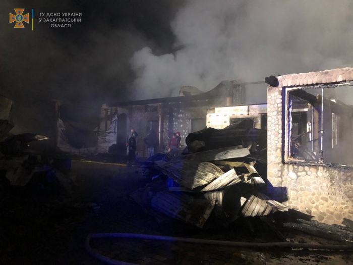 Вогонь охопив житловий будинок із прибудовою: рятувальники ліквідували пожежу на Ужгородщині