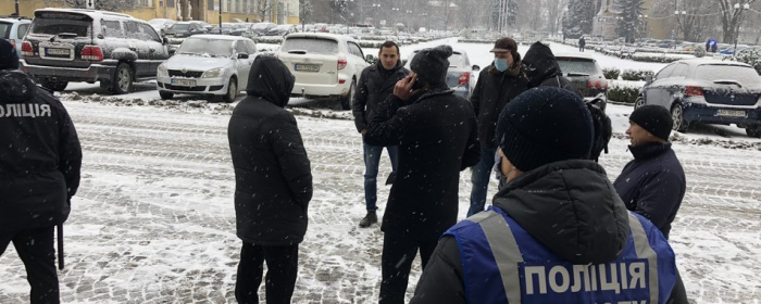 Акцію протесту проти підвищення тарифів на комунальні послуги провели в Ужгороді
