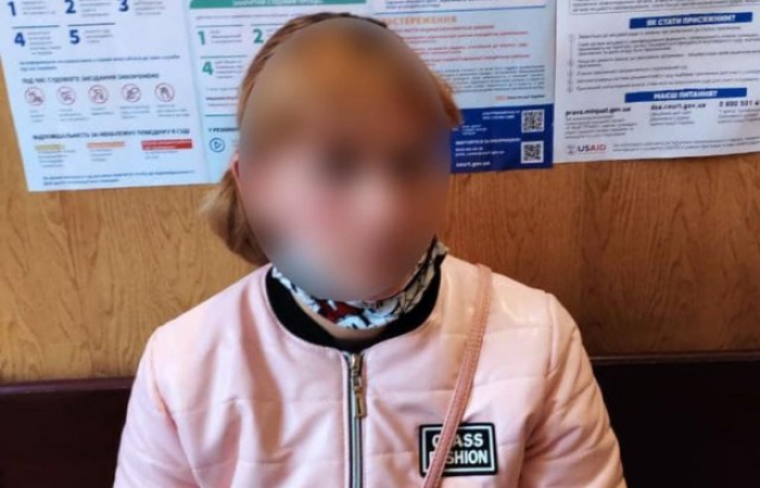 Конфуз у Мукачівському суді: жінка прийшла на засідання, прихопивши з собою наркотики