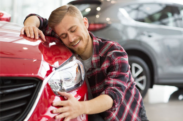 У лютому закарпатці придбали 80 нових авто на 2,6 млн доларів