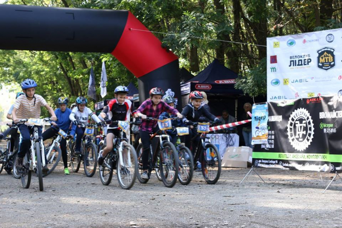 У Боздоському парку в Ужгороді пройде сімейне свято велоспорту та здорового відпочинку "ВЕЛОЛІДЕР”