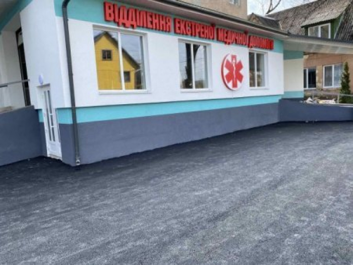 Нове відділення екстреної допомоги Тячівської райлікарні готується до офіційного відкриття 