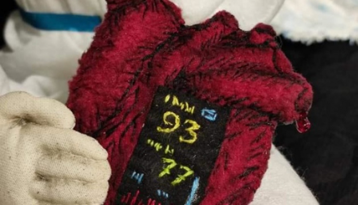 Ужгородська майстриня зробила ляльку-янгола для лікаря, який врятував її від коронавірусу