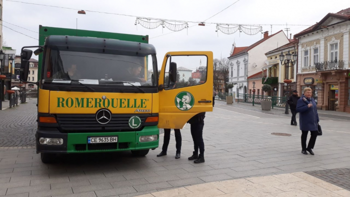 У центрі Ужгорода зафіксовано два адмінпорушення за заїзд у пішохідну зону