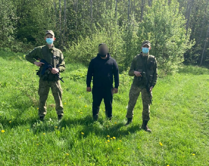 У Великоберезнянському районі Закарпаття прикордонники затримали нелегала