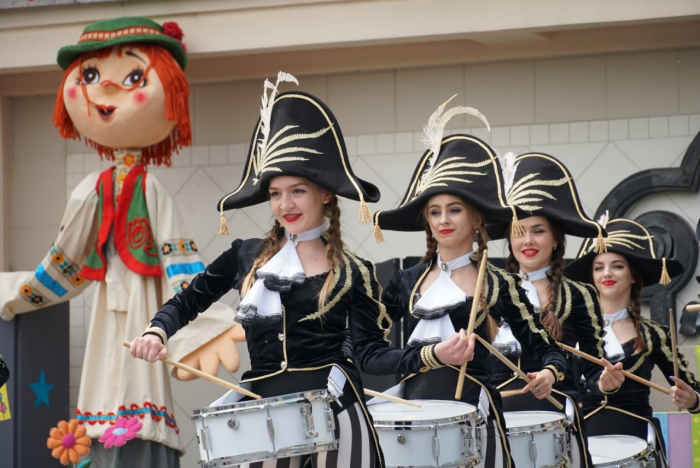 Вікторини, загадки, конкурси та ігри із солодкими призами в Ужгороді – відбулась яскрава програма до Міжнародного дня захисту дітей