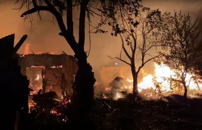 В Ужгороді вночі палав ромський табір (ВІДЕО)