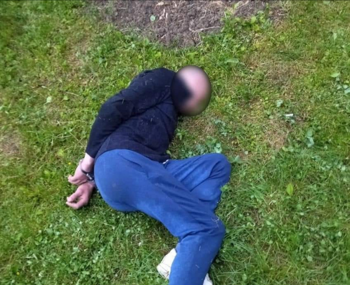 В Ужгороді патрульні затримали крадія, який проник до чужої квартири (ФОТО)