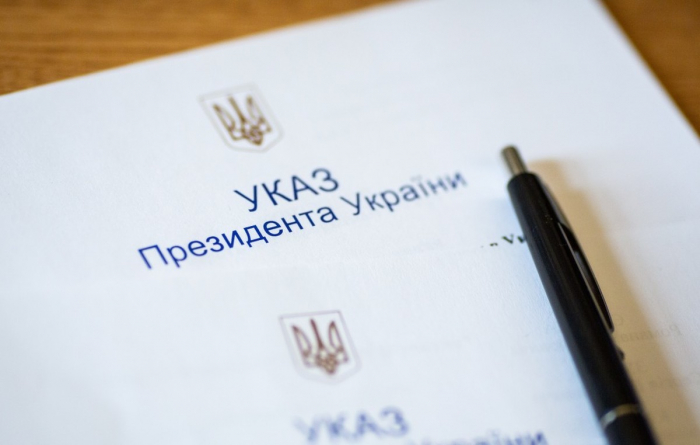 Зеленський присвоїв почесні звання 5 закарпатцям