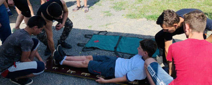 Надавати першу допомогу вчать у таборі "Юний рятувальник" в Ужгороді (ВІДЕО)