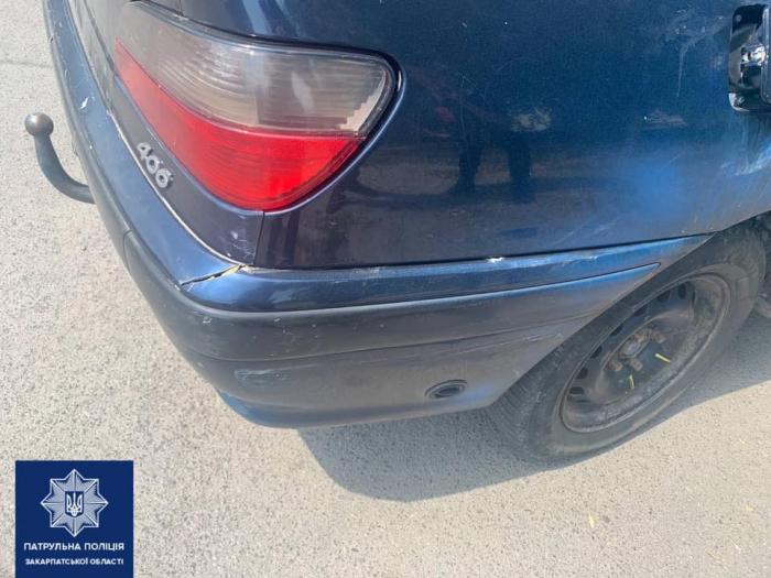 В Ужгороді неповнолітній під дією наркотиків за кермом врізався в інше авто (ФОТО)