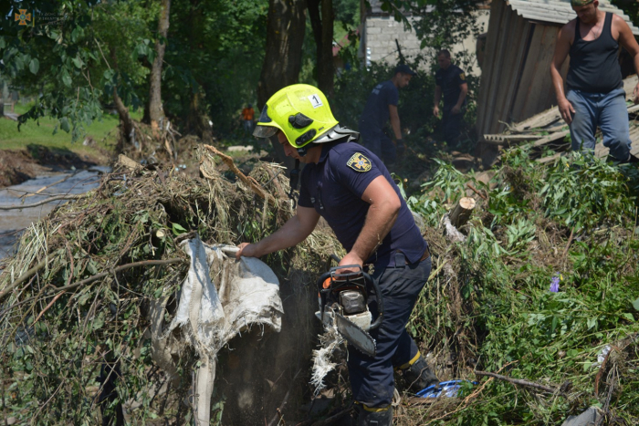 Рахівщина поступово оговтується від наслідків негоди