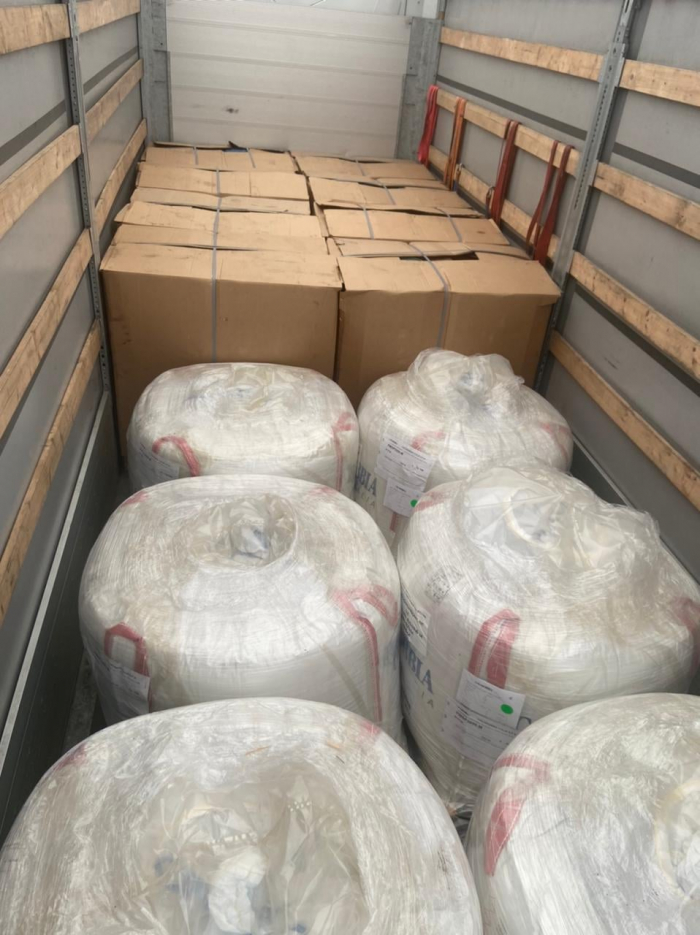 Закарпатські митники запобігли незаконному ввезенню товару, вартістю понад 800 тис. гривень