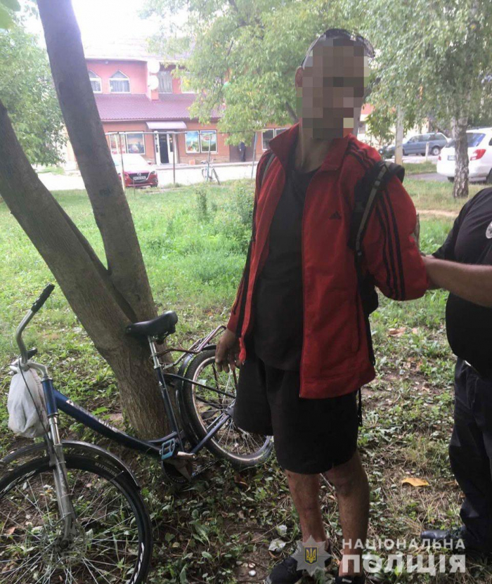 Поліціянти затримали в Мукачеві раніше судимого крадія велосипеду