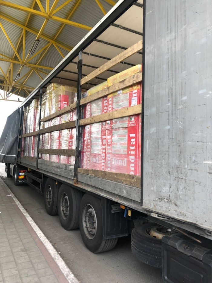 На Закарпатті через кордон намагалися ввезти радіатори за підробленими документами