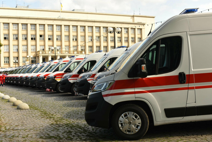 Центри екстреної медичної допомоги Закарпаття отримали 19 нових «швидких»