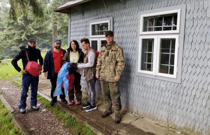 У горах Закарпаття допомоги рятувальників потребували туристи з Дніпра та Києва (ФОТО)