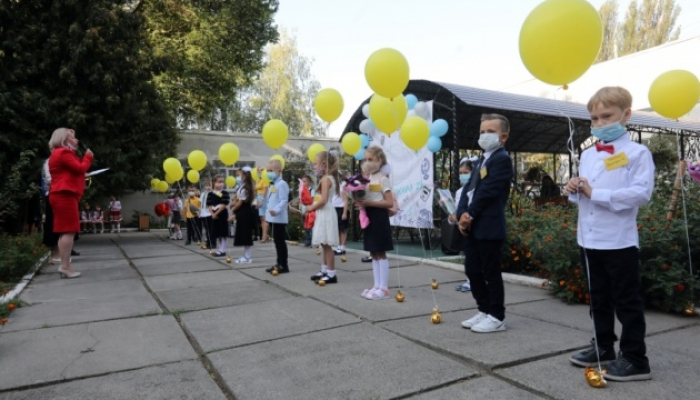 МОЗ пропонує школам різні варіанти початку навчального року