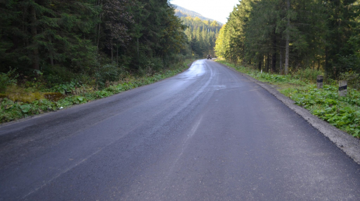 Дорогою Долина – Хуст тривають ремонтні роботи