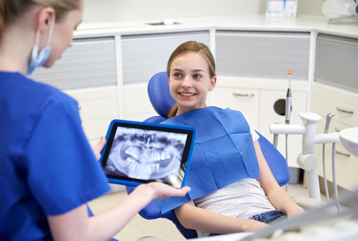 Як вибрати зубні імплантати та від чого залежить їх ціна
