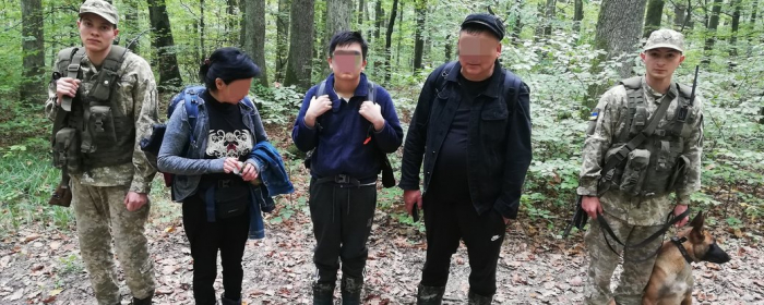 Нелегальних мігрантів з Монголії та Росії виявили біля Ужгорода
