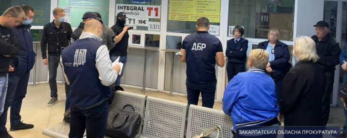 На Закарпатті інспекторку митниці судитимуть за хабарництво
