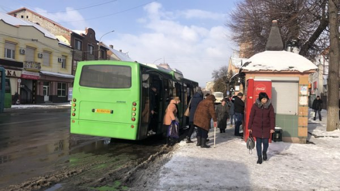 Здорожчання проїзду міськими автобусами в Мукачеві. Що кажуть люди?