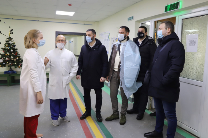 Роботу центральної міської клінічної лікарні в Ужгороді обговорювали на виїзній нараді (ФОТО)