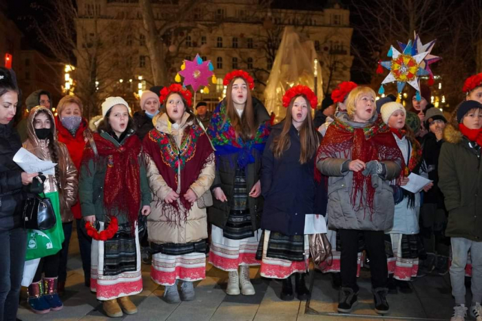 Вокальний ансамбль музичної школи Ужгорода колядував у Будапешті (ФОТО)