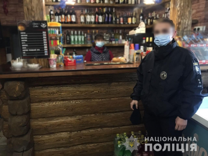 В Закарпатті за добу поліція склала більше 40 адмінматеріалів на порушників карантину