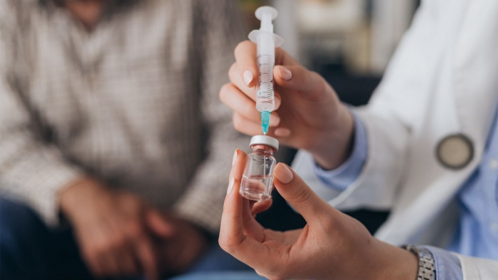 Щепитися бустерною дозою можна в центрах вакцинації в Ужгороді
