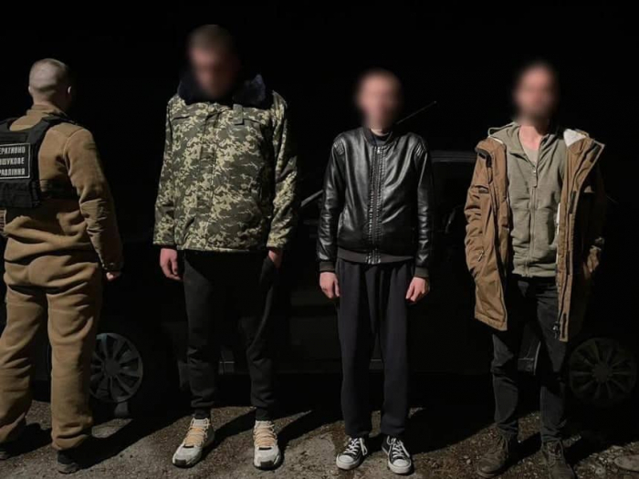 На Закарпатті прикордонники затримали переправника військовозобов’язаних чоловіків