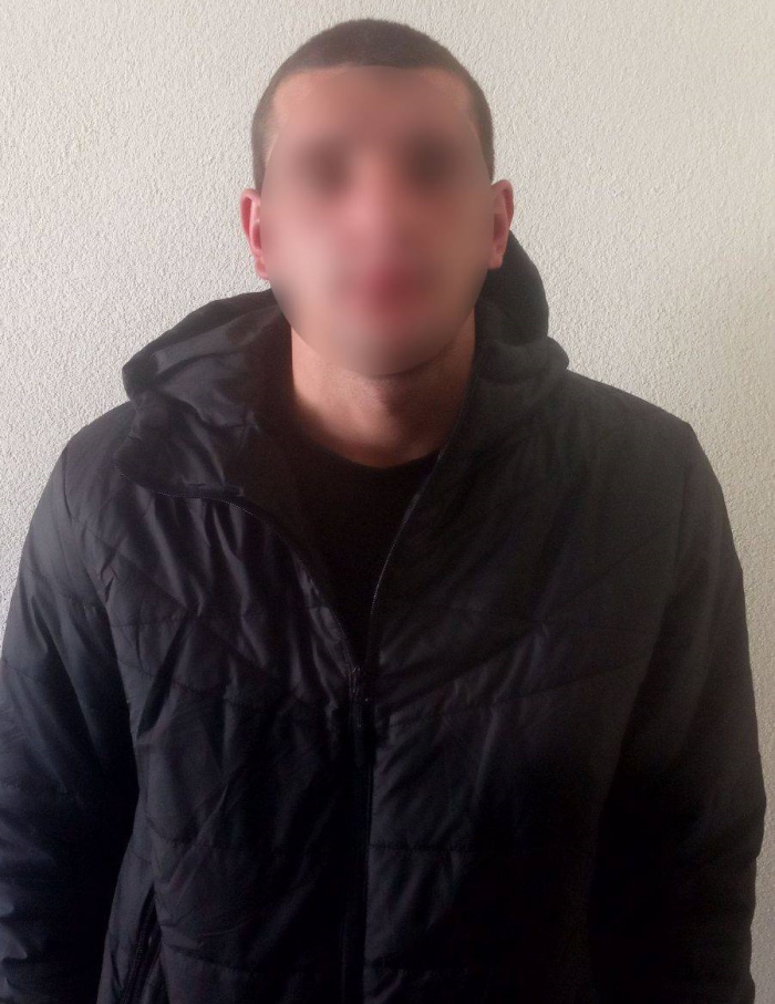 На Закарпатті затримали крадія, який проник у чужий будинок та виніс звідти гроші та золоті прикраси