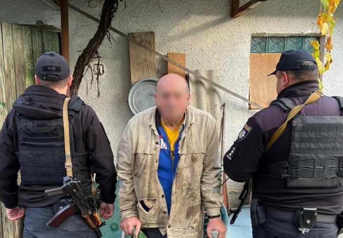 На Закарпатті чоловік за один ранок підпалив будинок культури, магазин, церкву та чотири будинки (ФОТО)