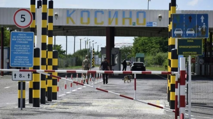 На кордоні з Угорщиною кілька годин не працюватиме митний пост «Косино»