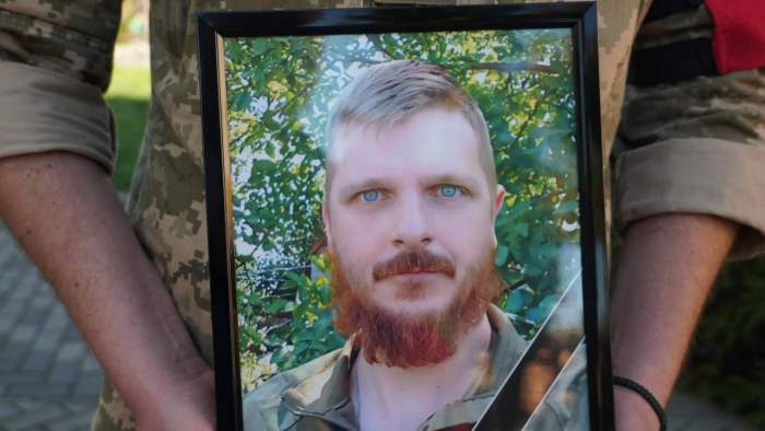 У Мукачеві попрощалися із загиблим на війні Героєм - Олександром Варгою