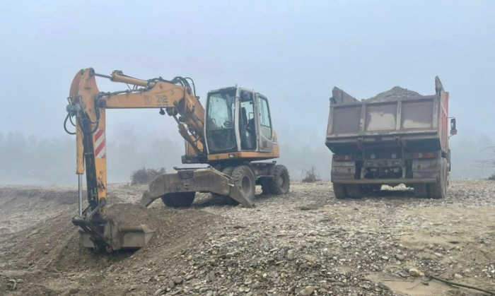 На Закарпатті припинили незаконий видобуток піщано-гравійної суміші на Хустщині