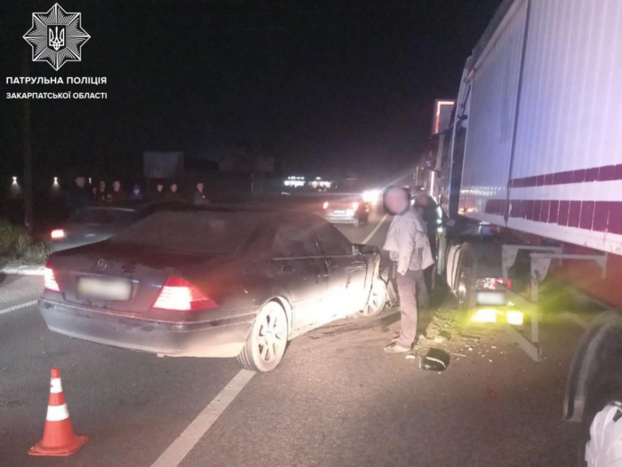 На Закарпатті патрульні притягнули до відповідальності нетверезого водія, який вчинив ДТП