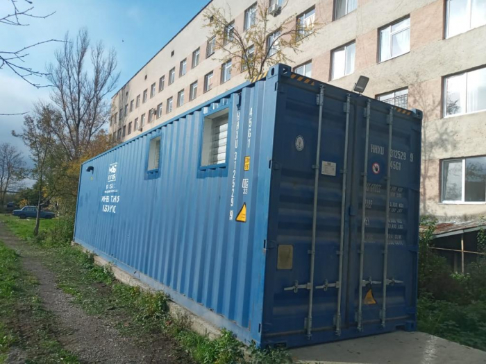 Закарпатські лікарні отримали нові кисневі станції