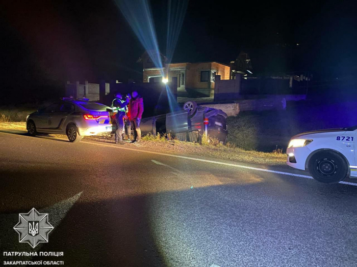 Закарпатські патрульні притягнули до відповідальності нетверезого водія, який вчинив ДТП