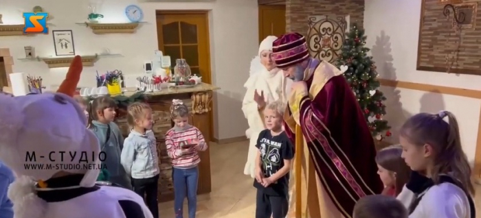 В Ужгороді для дітей провели майстерню Святого Миколая (ВІДЕО)