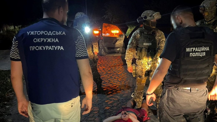 На Закарпатті судитимуть двох чоловіків за переправлення військовозобов’язаних через кордон