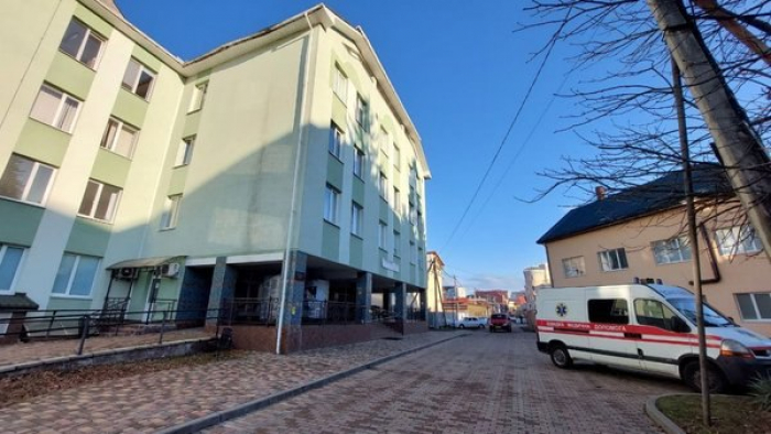 Ковідні відділення в лікарнях Закарпаття заповнені на понад 50%. Яка ситуація в Ужгороді