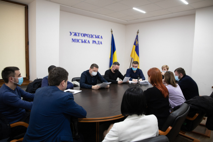 В Ужгороді погодили майже 20 технічних паспортів вивісок у межах історичної забудови 