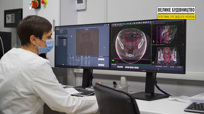 Понад 50 закарпатців проходять лікування на лінійному прискорювачі